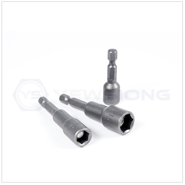 Magnetic Socket